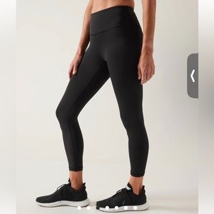 Athleta ELATION TRAIN 7/8 TIGHT
